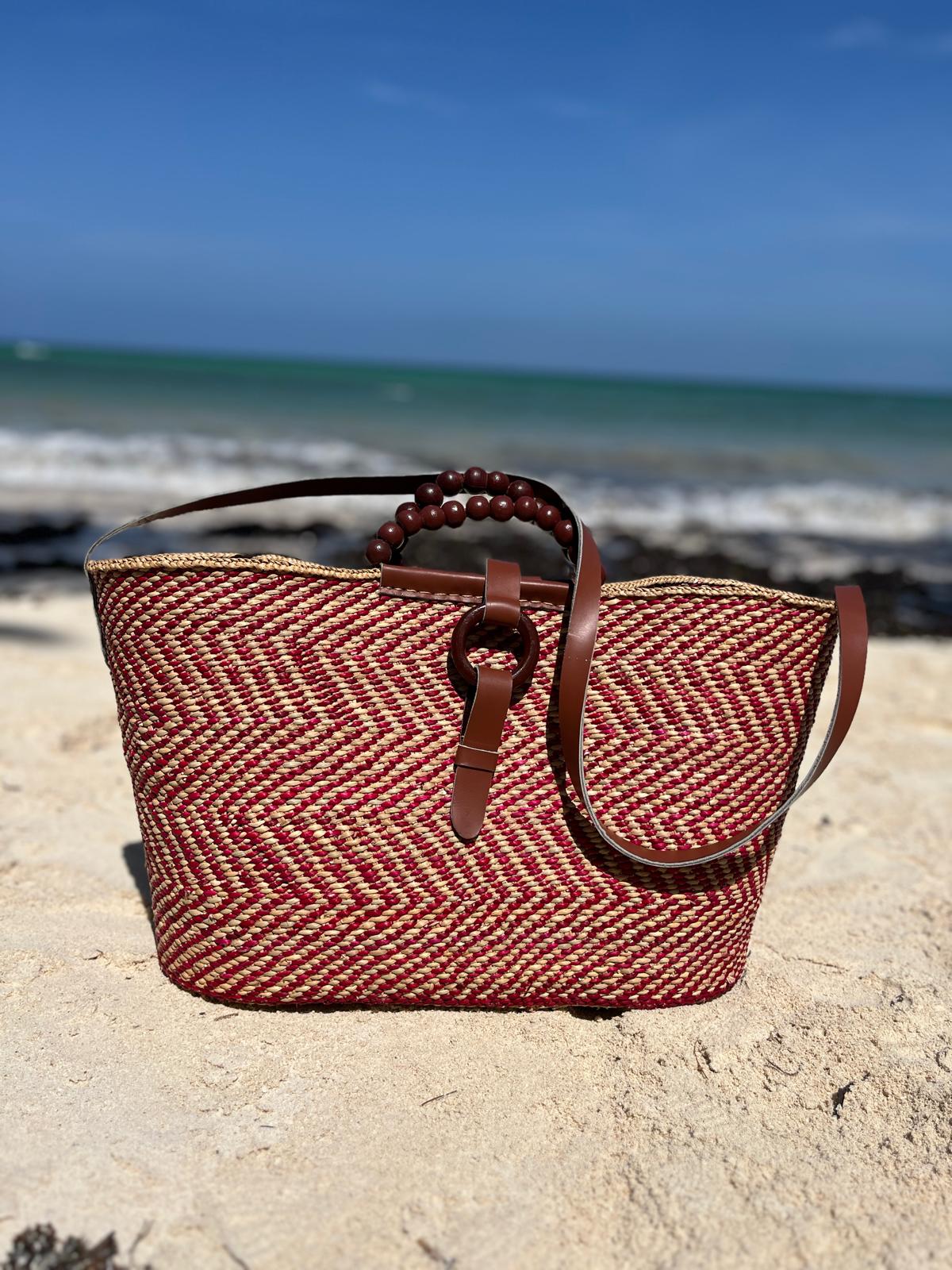 Milulu Grass Handwoven Tote Bag – African Artisan Beach Shopper