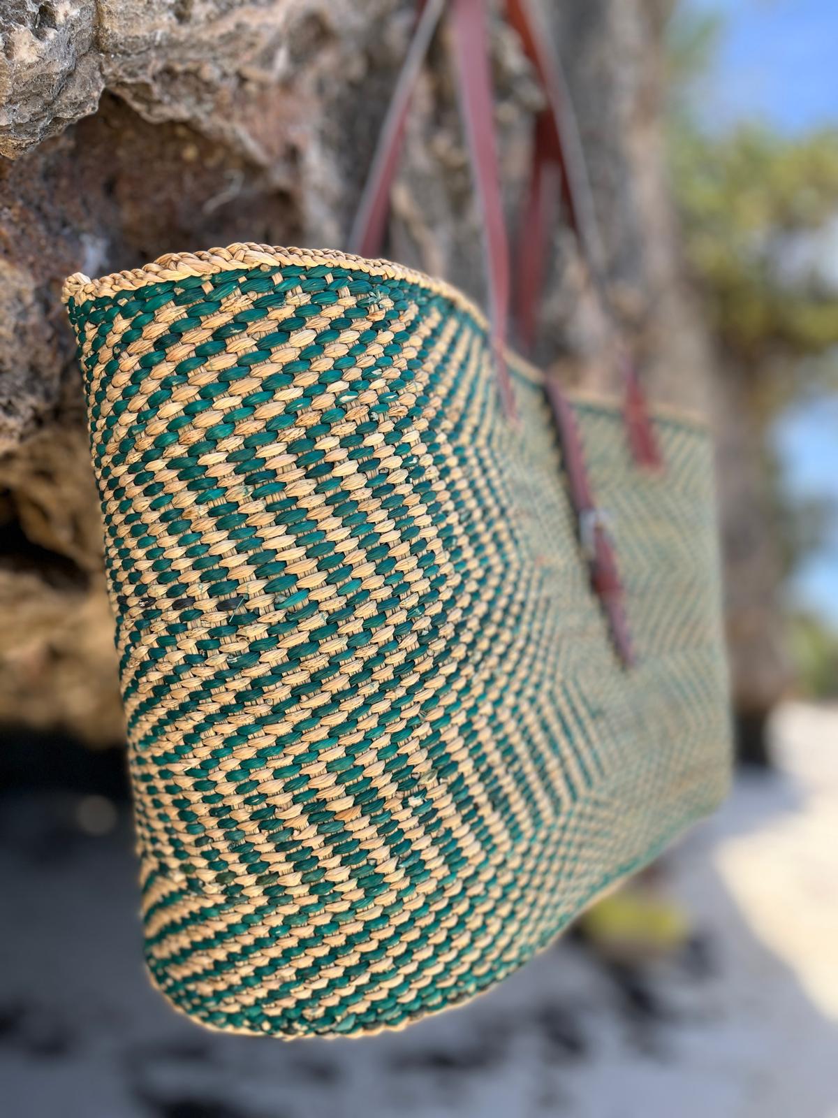 Milulu Grass Handwoven Tote Bag – African Artisan Beach Shopper