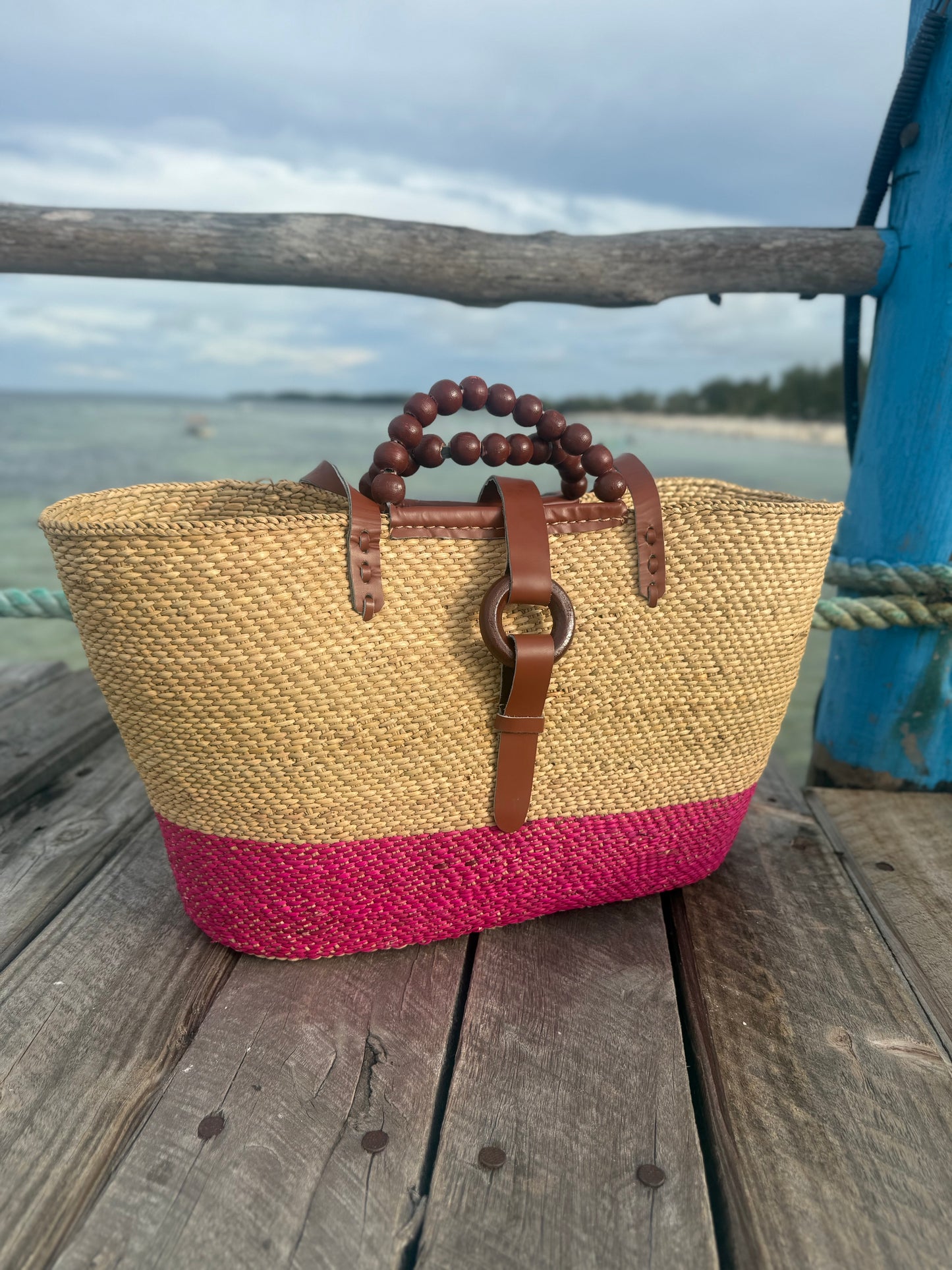 Large Handmade Milulu Grass Bag – Leather Straps, Wooden Beads, African Craftsmanship