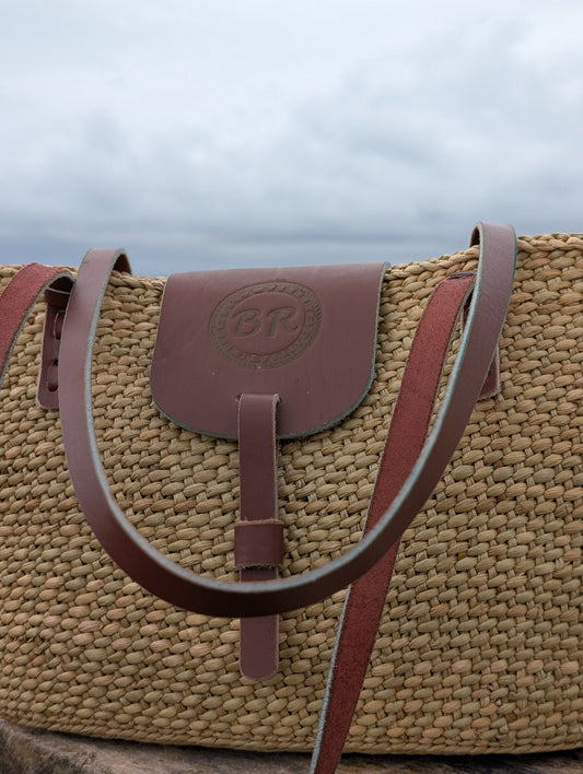 Medium Handwoven Milulu Grass Bag with Leather Handles – Authentic African Craft