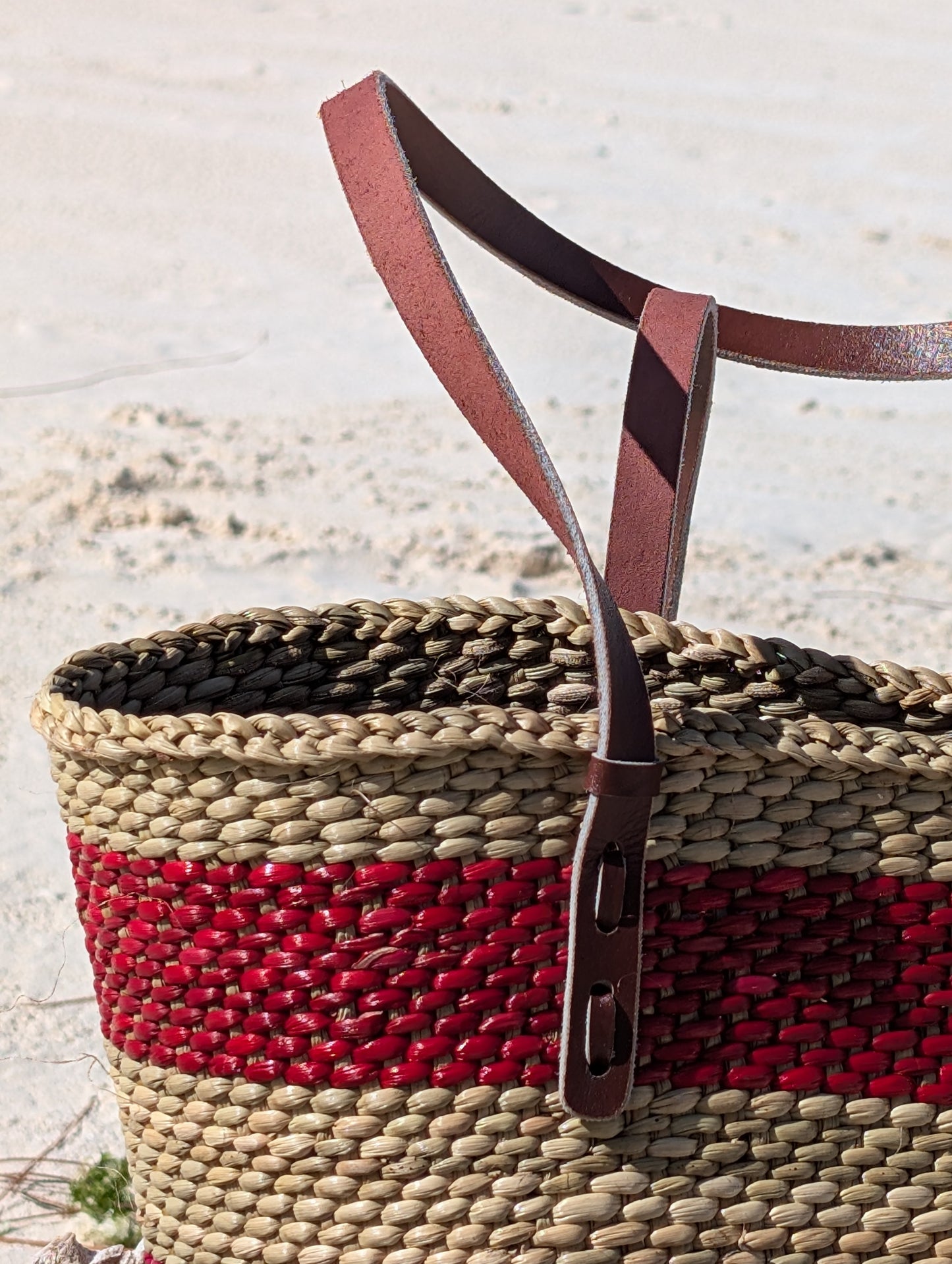 Handmade Milulu Grass Bag with Premium Leather Straps – Dyed, Medium Size