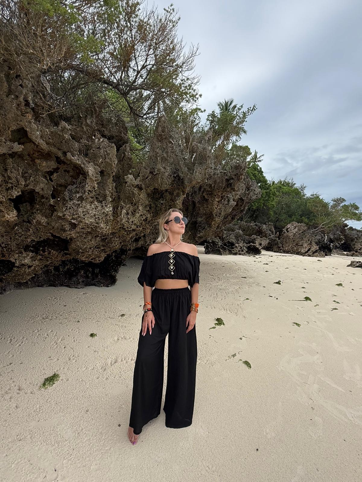 Off-Shoulder Top & Pants Black