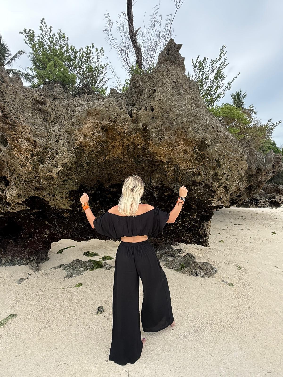 Off-Shoulder Top & Pants Black